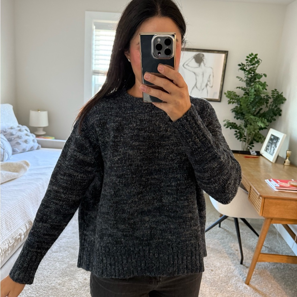 Zara Dark Gray Crew Neck Sweater